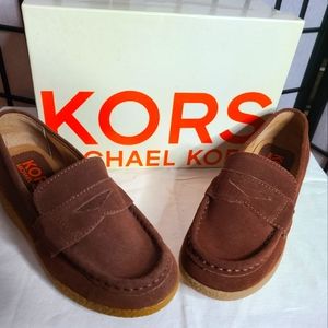 Micheal Kors Suede Brown girls loafer